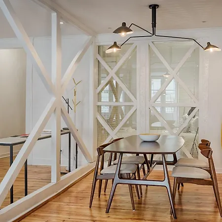 Appartement Architectural Gem In Bica *