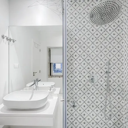 Architectural Gem In Bica Appartement Lissabon