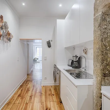 Architectural Gem In Bica Appartement Lissabon