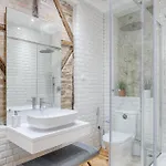 Architectural Gem In Bica Apartament